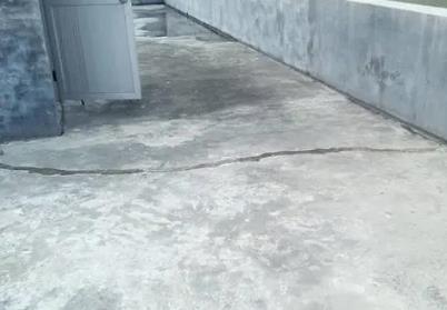 靖远楼顶漏水维修公司分享下如何解决卫生间隐蔽部位漏水的问题?